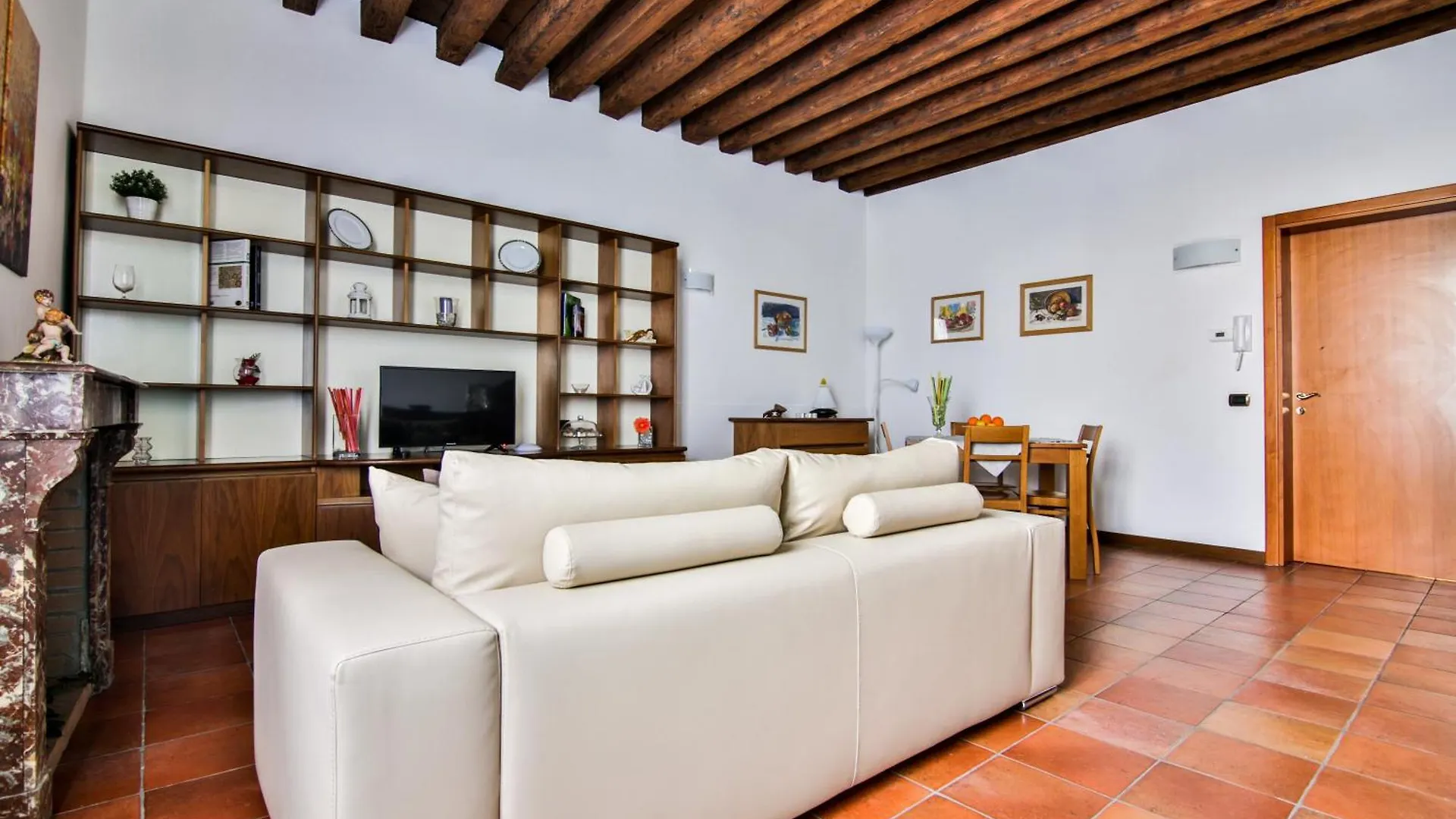 Residence Montegrappa Sandrigo 0*,  Italia